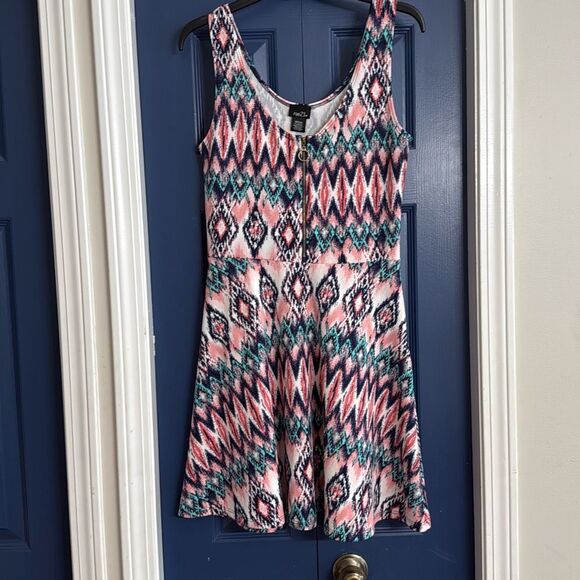 Rue21 Vintage Geometric Aztec Print Dress Size M - Picture 1 of 5